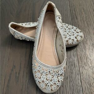 Link brand girls floral shoes sz 13T excellent condition